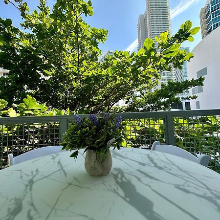 Modern Apartment In Edgewater マイアミ エクステリア 写真