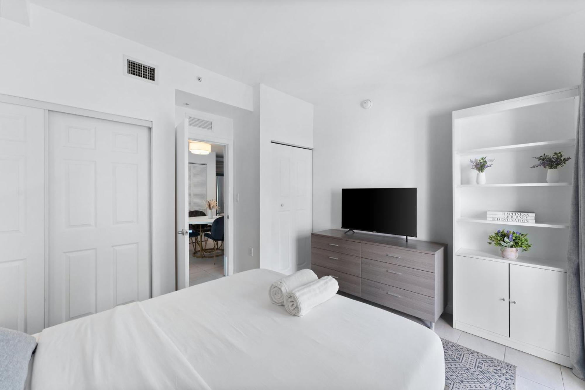 Modern Apartment In Edgewater マイアミ 部屋 写真