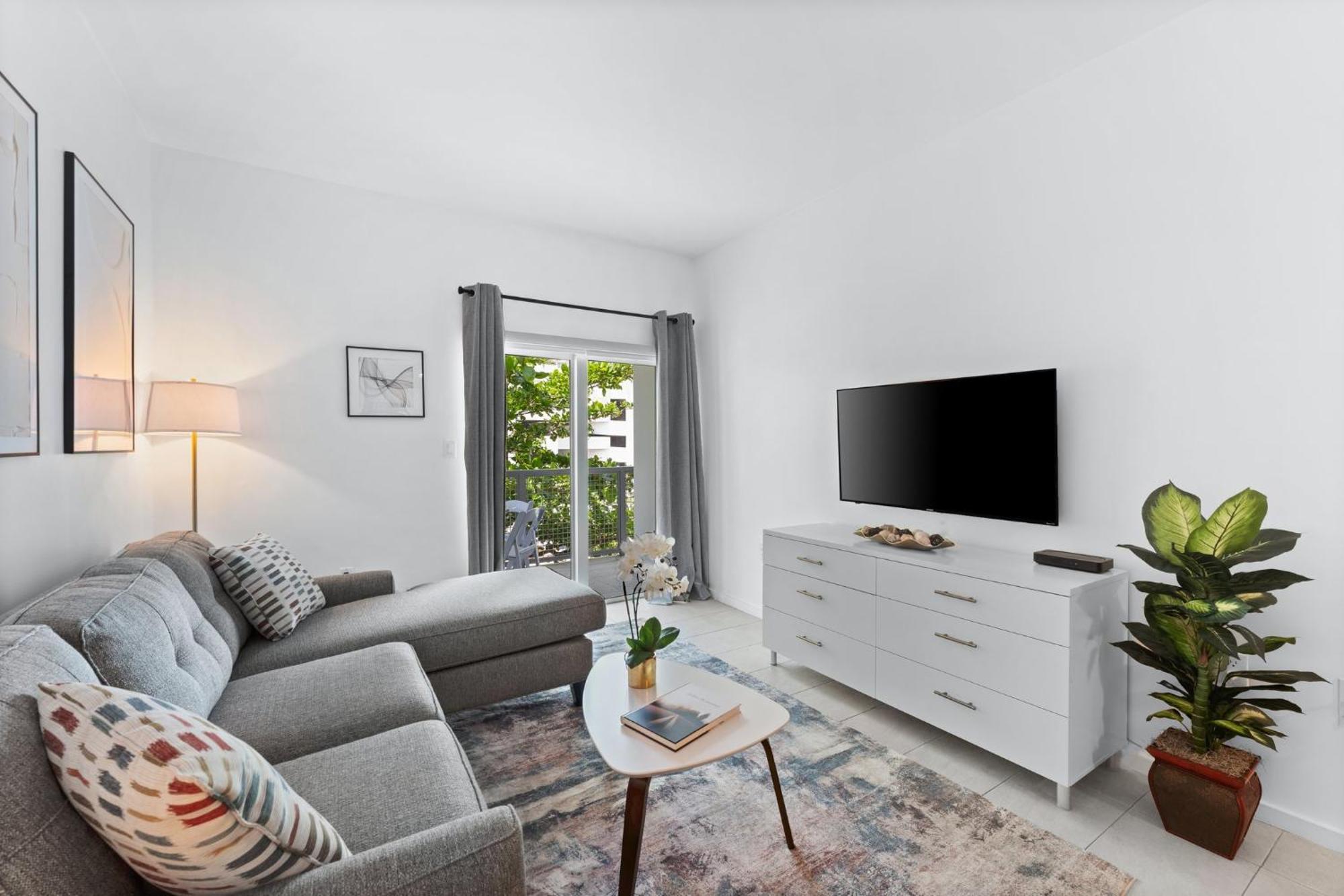 Modern Apartment In Edgewater マイアミ 部屋 写真